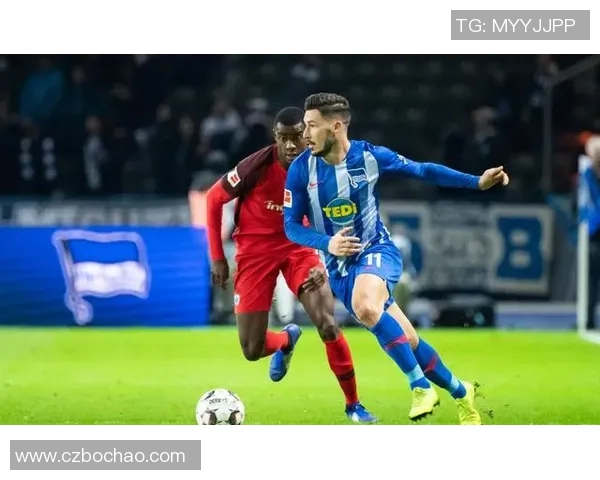 弗莱堡主场战平柏林赫塔,领先优势缩小势头转弱 弗莱堡主场战平柏林赫塔,领先优势缩小势头转弱